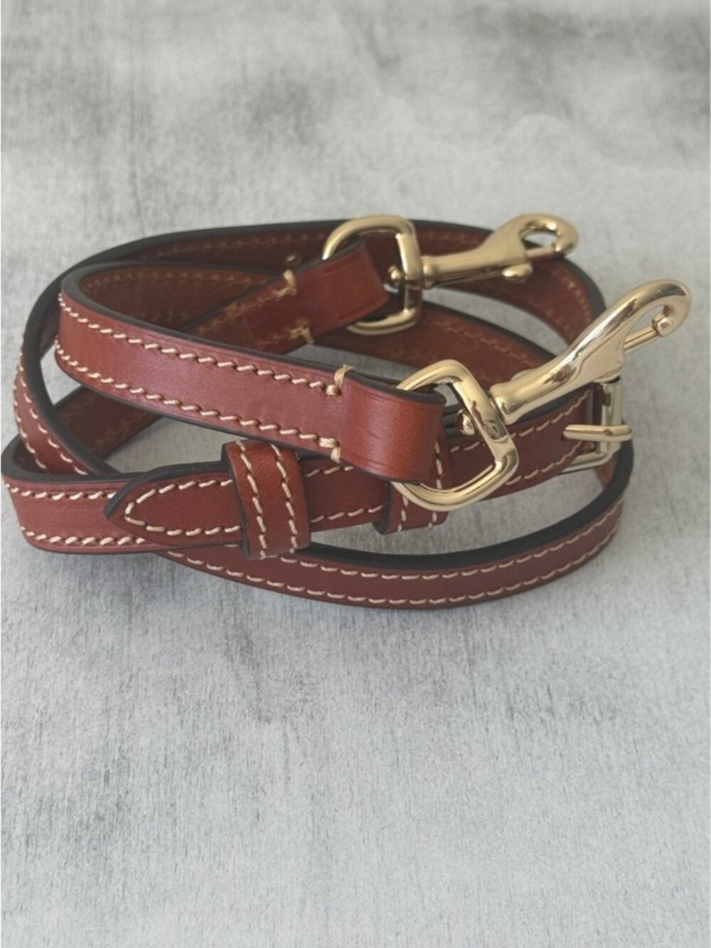 Dooney & Bourke Clip on replacement adjustable bag strap Brown Leather 36in long